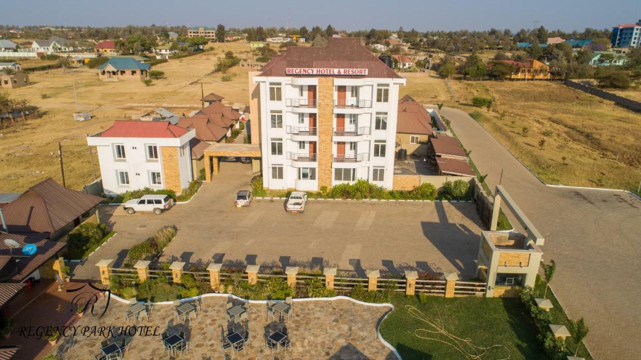 Regency Resort Singida מראה חיצוני תמונה